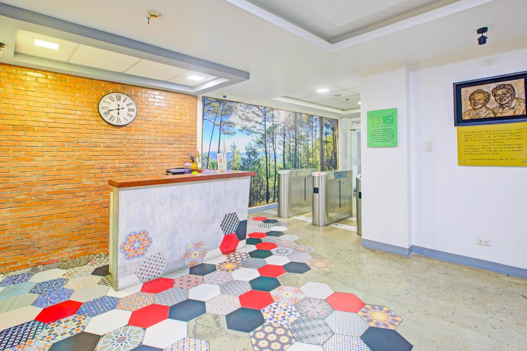 Hotel Townhouse College Residences In Belt, Metro